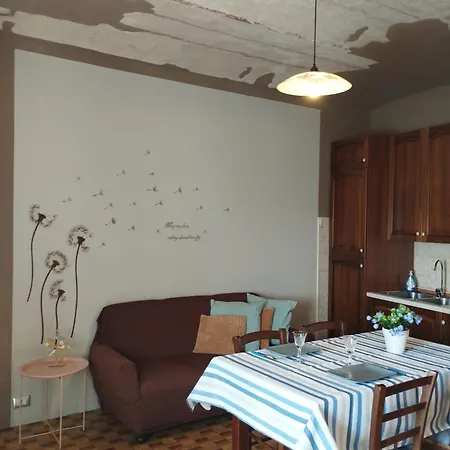 Vakantiehuis Ca' D'la Nona Casa Con Giardino *