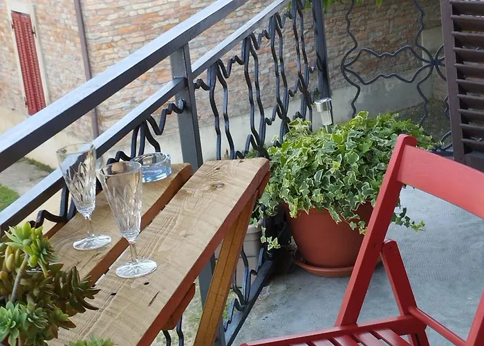 Ca' D'la Nona Casa Con Giardino * Agliano Terme
