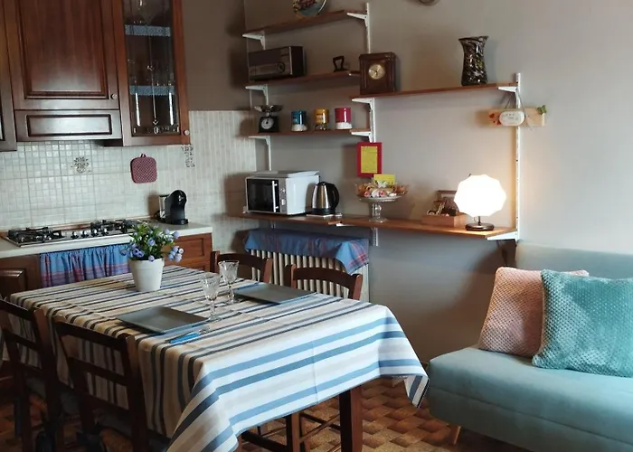 Ca' D'la Nona Casa Con Giardino Feriehus